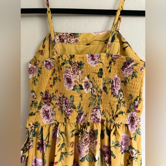 NWT Floral dress in Mustard color, size small - Picture 4 of 5